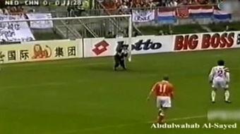 荷兰足球爆料视频大全,揭秘爆料视频大全背后的精彩瞬间  第3张